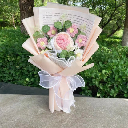 Solo Bloom – Handmade Knitted Flower Bouquet